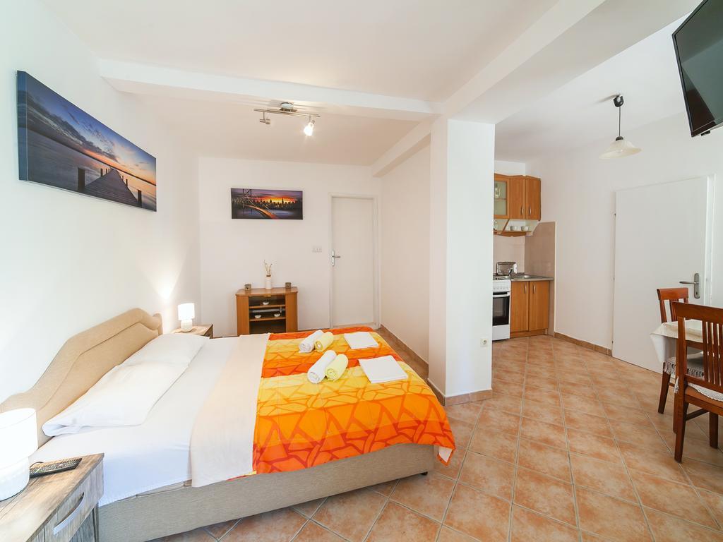 Apartments Midzor Petrovac Exterior foto